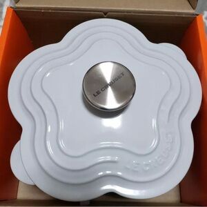 Le Creuset Flower (fafa) Cocotte